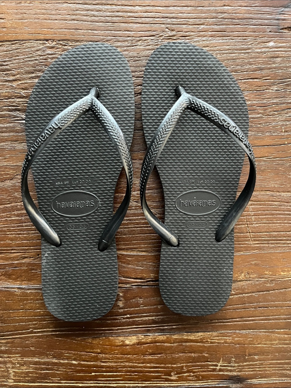 Havaianas Black Rubber Flip Flops